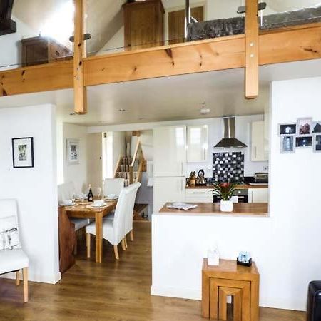 Eglwys St Cynfil Villa Pwllheli Exteriör bild